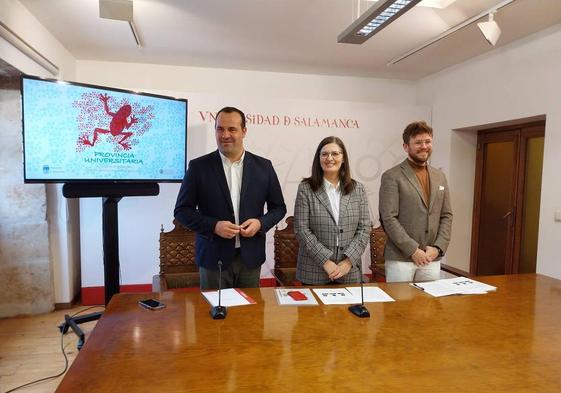 El diputado de Cultura, David Mingo, junto a la vicerrectora de Calidad y al director del Programa Interuniversitario.