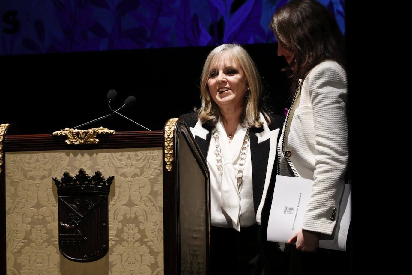 El Liceo se rinde a tres mujeres excelentes que han ayudado a romper techos de cristal