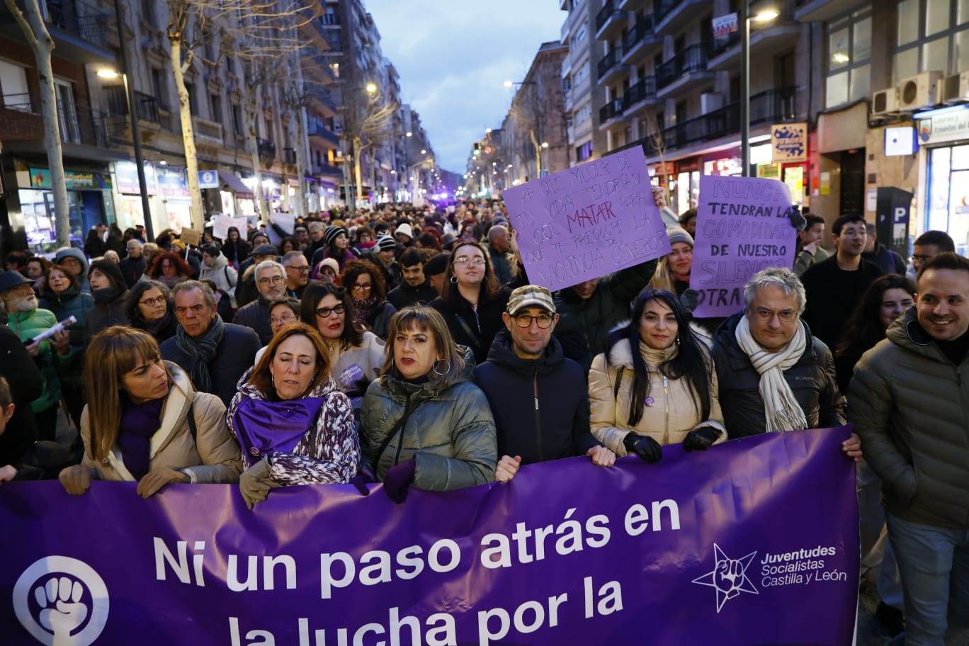 2.000 personas reivindican el Día Internacional de la Mujer en Salamanca