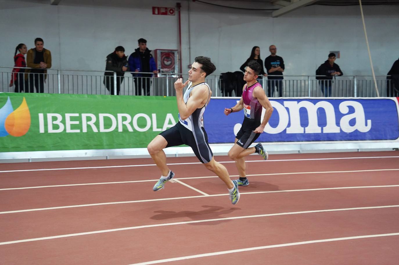 El Nacional sub 20 short track termina en Salamanca con doble récord de España en los 60 metros