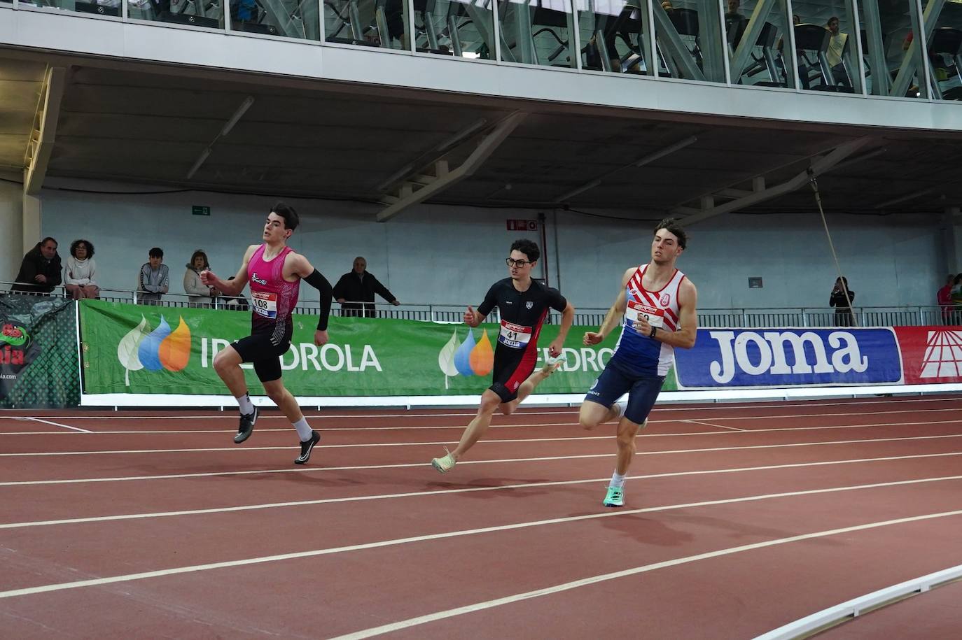 El Nacional sub 20 short track termina en Salamanca con doble récord de España en los 60 metros