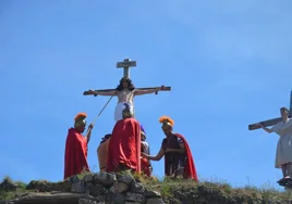 Crucifixión en el Teso Santo, momento álgido de la dramatización.