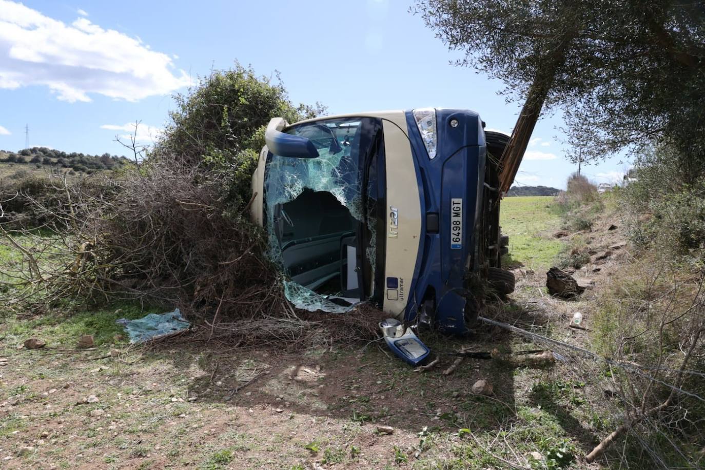 Así quedó el autobús del Imserso siniestrado en el que resultaron heridos cuatro salmantinos