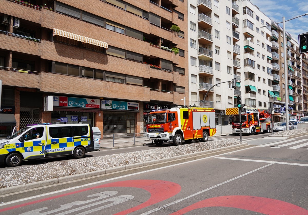 Bomberos en otra reciente intervención en la ciudad.