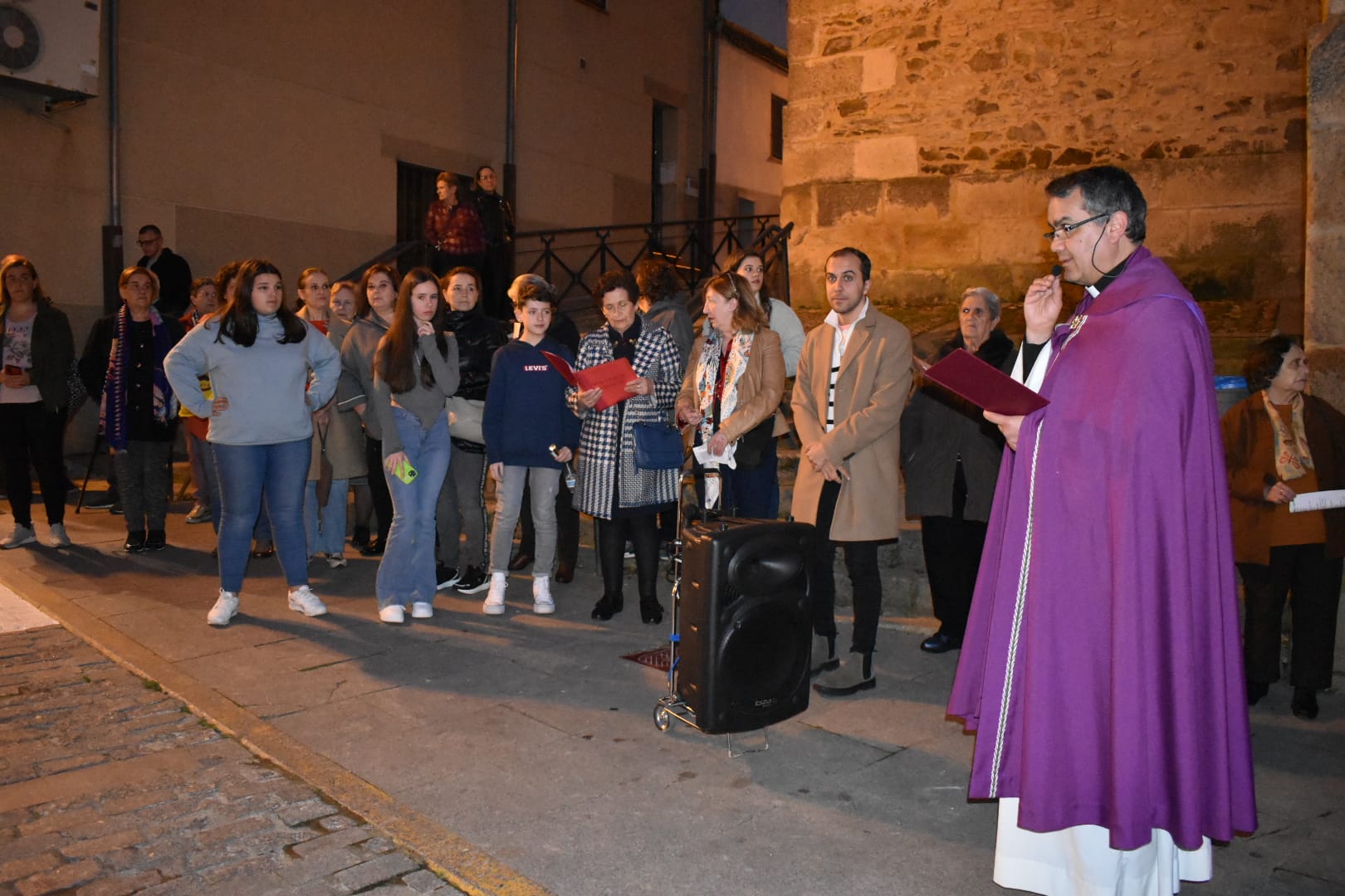 La Dolorosa da paso a la Pasión en Alba de Tormes