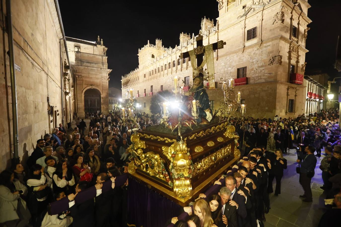 Arranca la Semana Santa con la salida de la Virgen de los Dolores