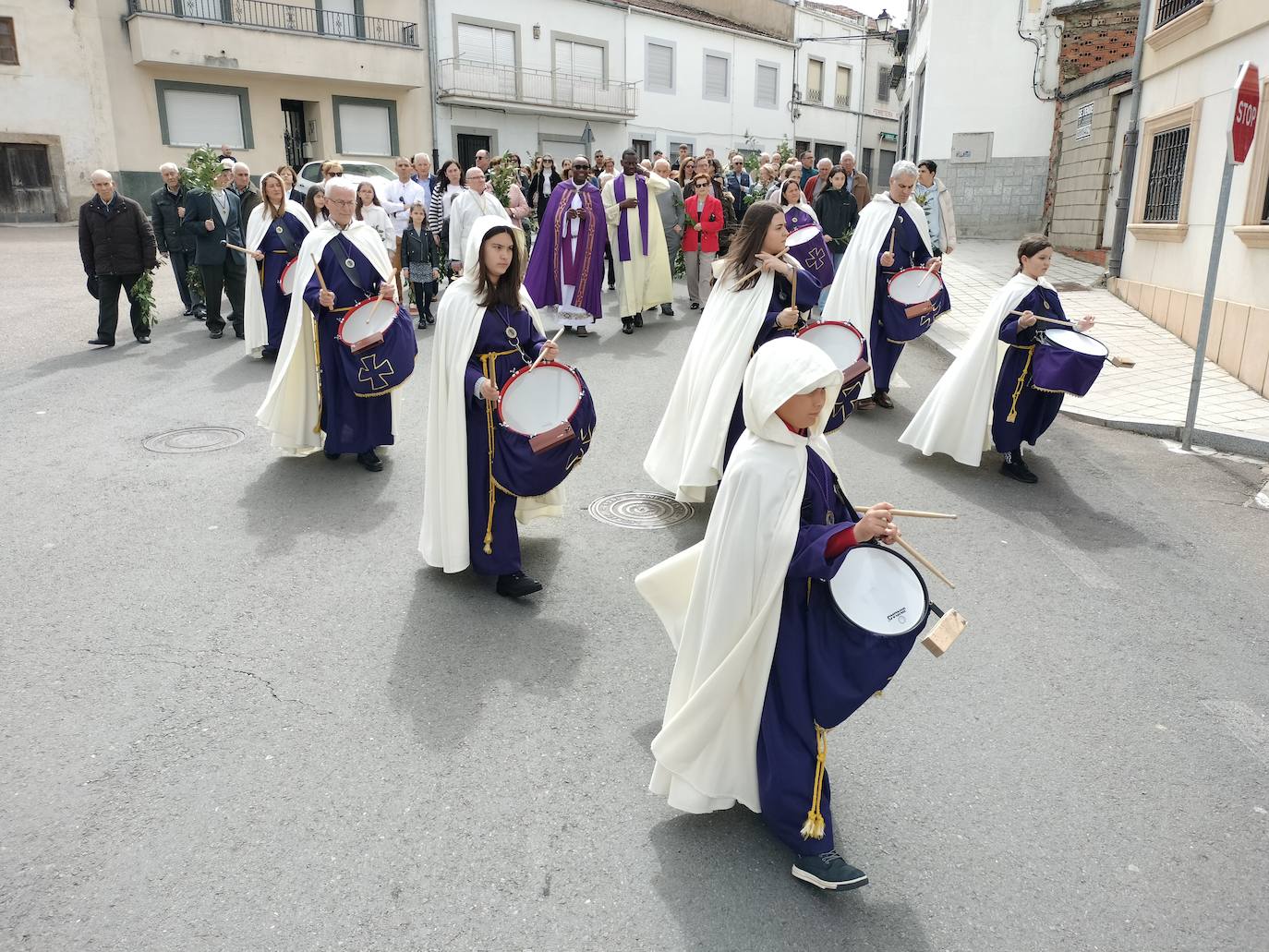 Ledrada abre su Semana Santa con la procesión del Domingo de Ramos