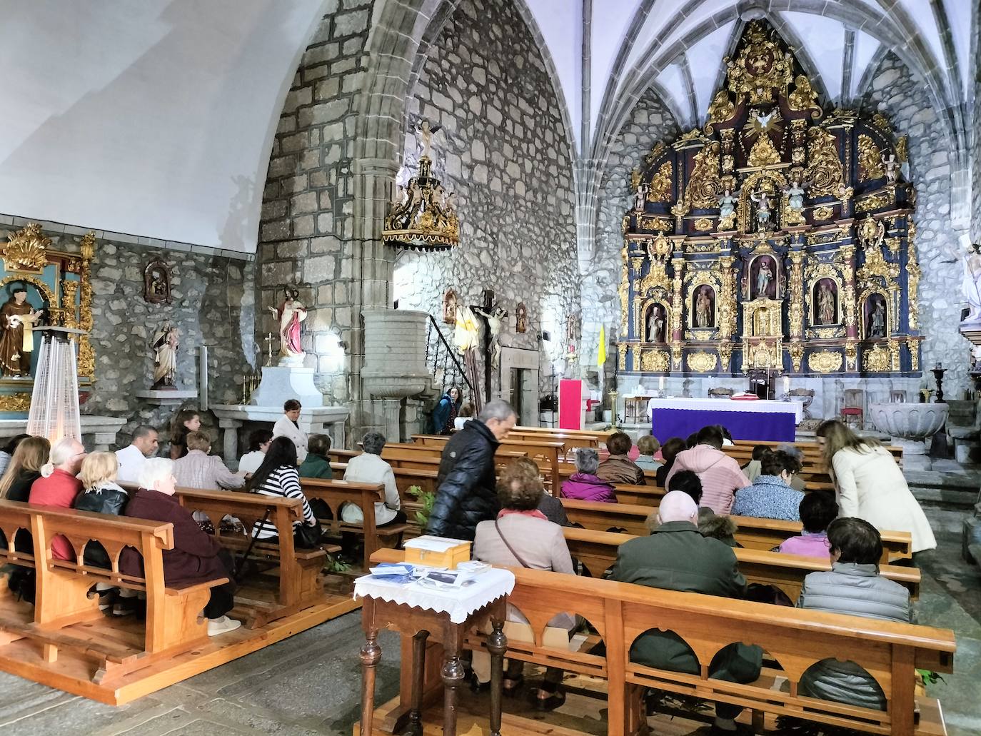 Ledrada abre su Semana Santa con la procesión del Domingo de Ramos