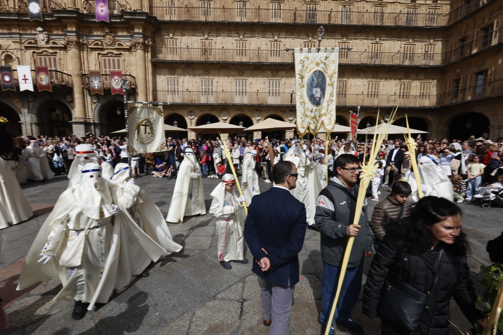 Las mejores imágenes de la procesión de La Borriquilla en Salamanca