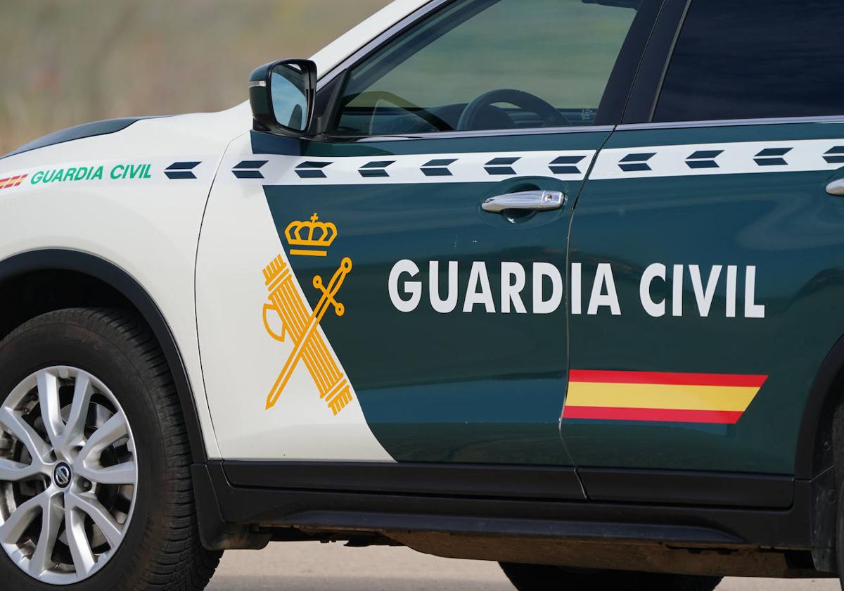 Un coche de la Guardia Civil en una imagen de archivo.