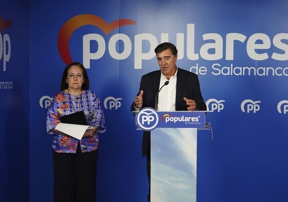 Los parlamentarios del Partido Popular María Jesús Moro y José Antonio Bermúdez de Castro.
