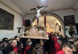 Noche triste en Peñaranda. La lluvia impidió el traslado del Cristo del Humilladero y la Nuestra Señora de las Lágrimas a la ermita de San Luis