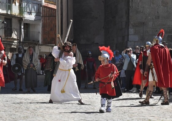 Imagen de una escena de la Sentencia, que se representa en Béjar cada Viernes Santo desde 2015.