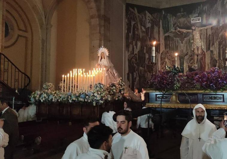 Cristo del Amor y de la Paz en el interior del templo