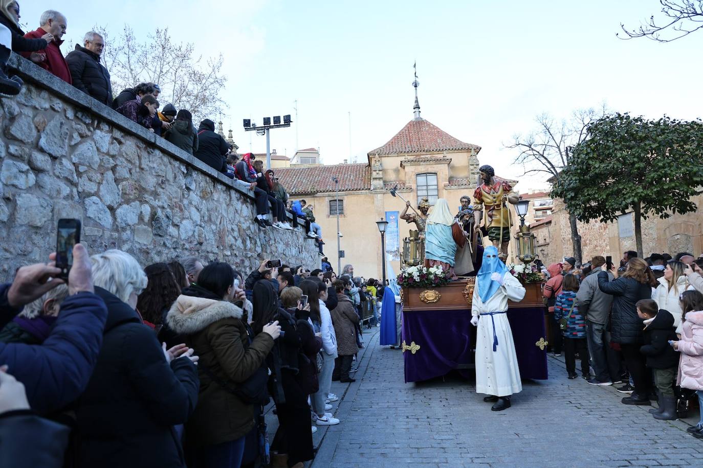 Procesión de la Cofradía de la Vera Cruz