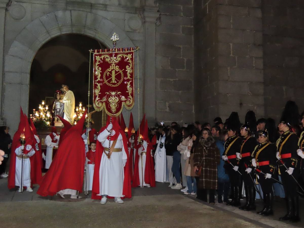 Concentración de emociones en el Santo Entierro de Peñaranda de Bracamonte