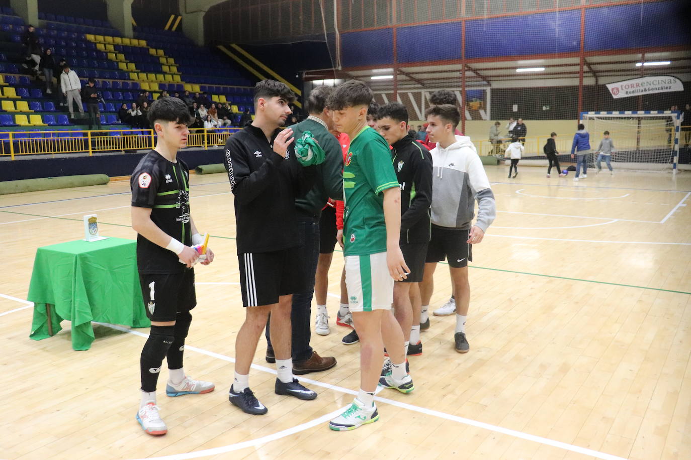 La Banda se lleva la victoria en el torneo solidario de fútbol sala disputado en Béjar