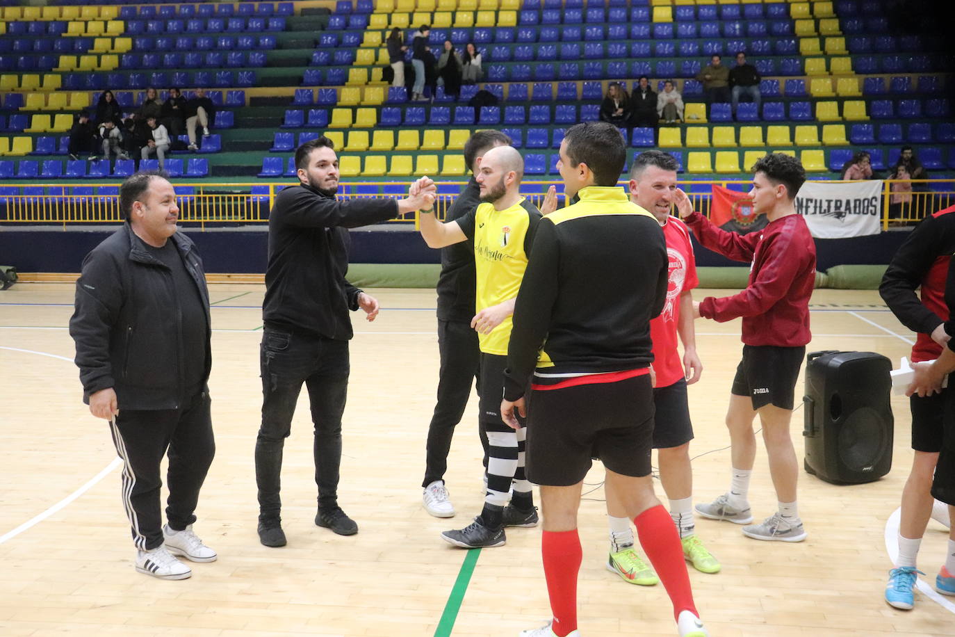 La Banda se lleva la victoria en el torneo solidario de fútbol sala disputado en Béjar