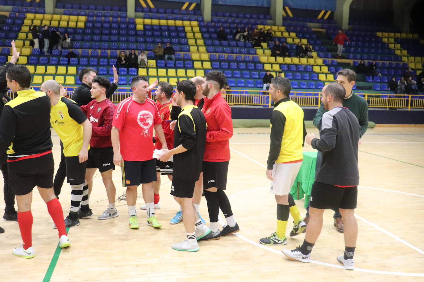La Banda se lleva la victoria en el torneo solidario de fútbol sala disputado en Béjar
