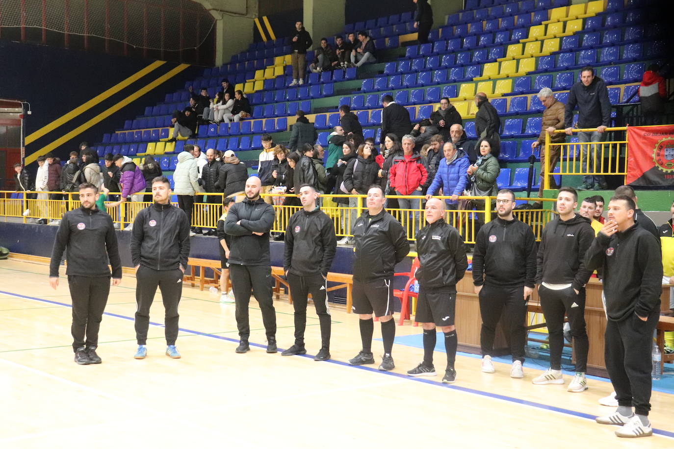 La Banda se lleva la victoria en el torneo solidario de fútbol sala disputado en Béjar