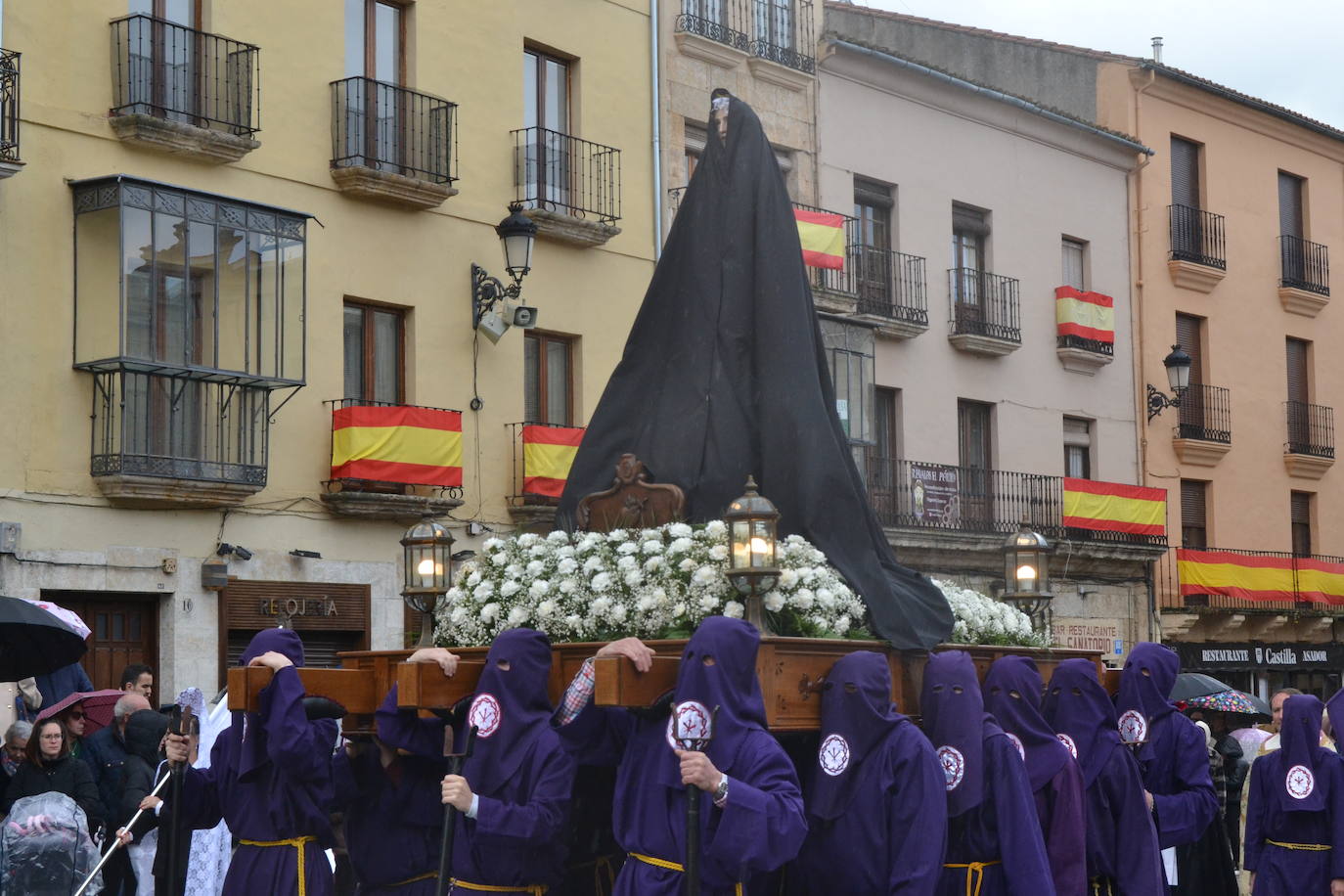 Jesús Resucitado y la Virgen se encuentran en la Plaza Mayor de Ciudad Rodrigo