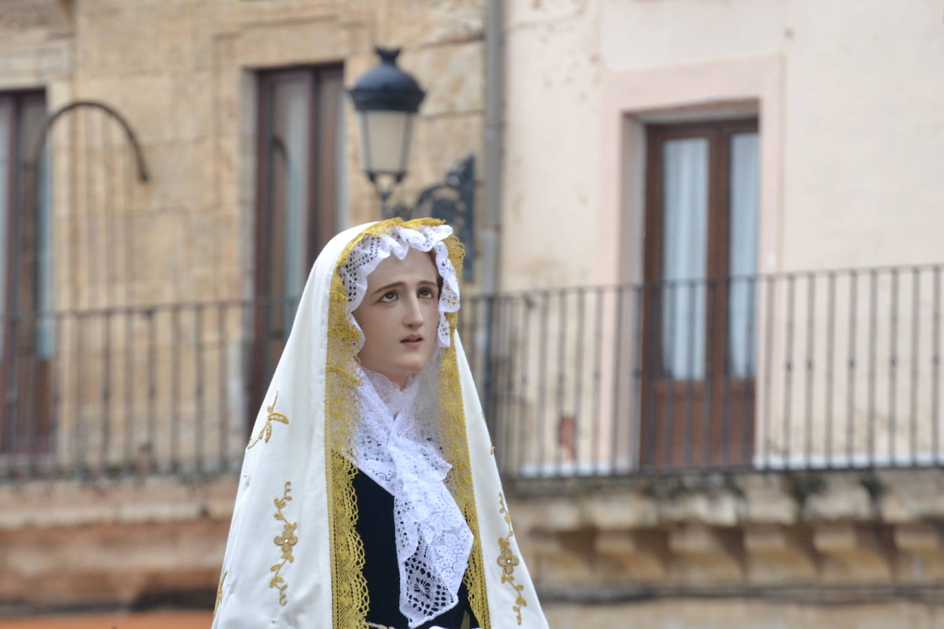 Jesús Resucitado y la Virgen se encuentran en la Plaza Mayor de Ciudad Rodrigo