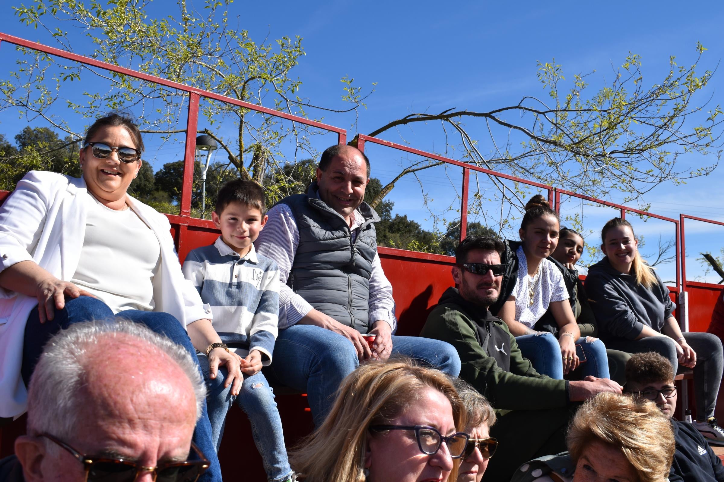 Las vaquillas triunfan y llenan Vega de Tirados