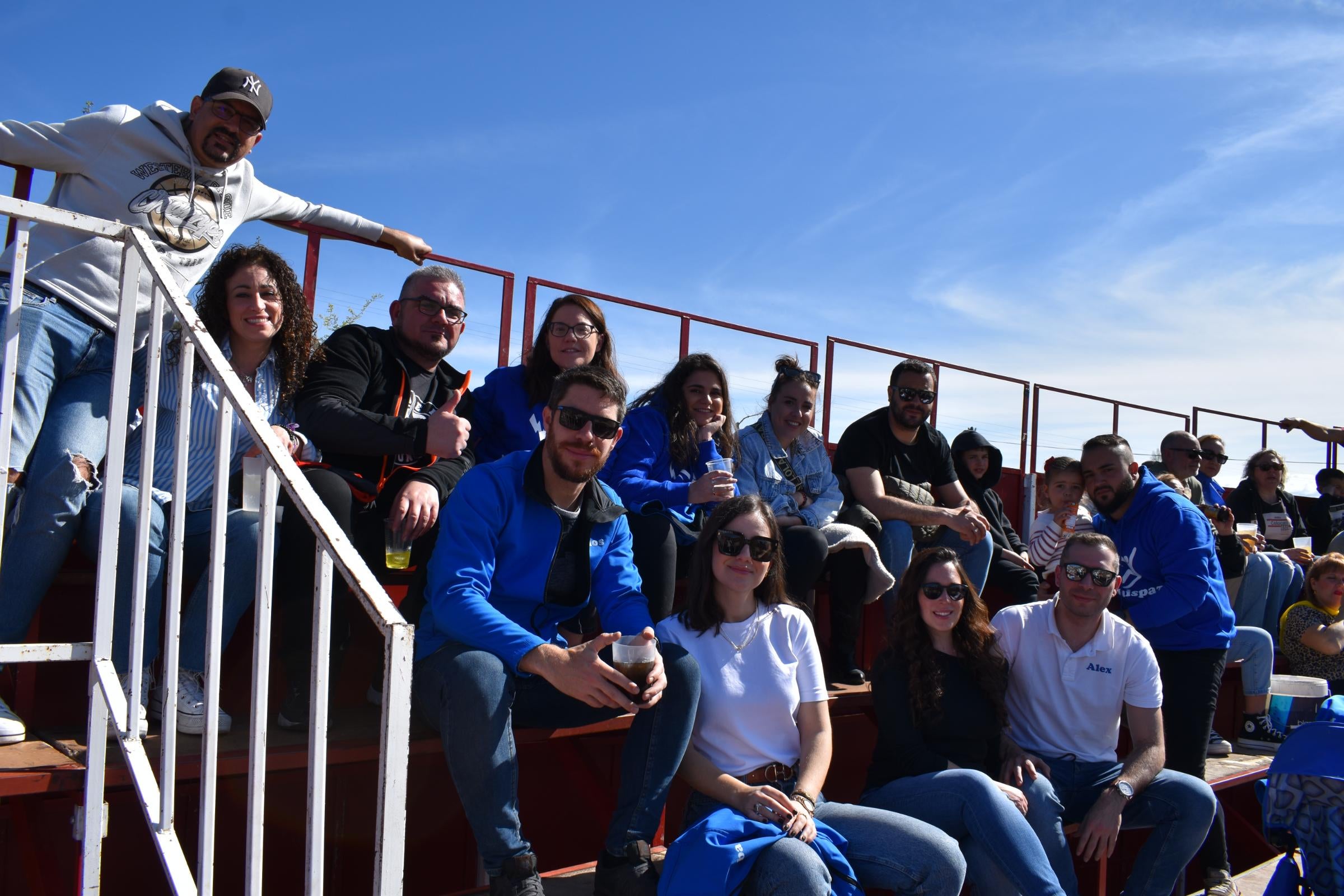 Las vaquillas triunfan y llenan Vega de Tirados