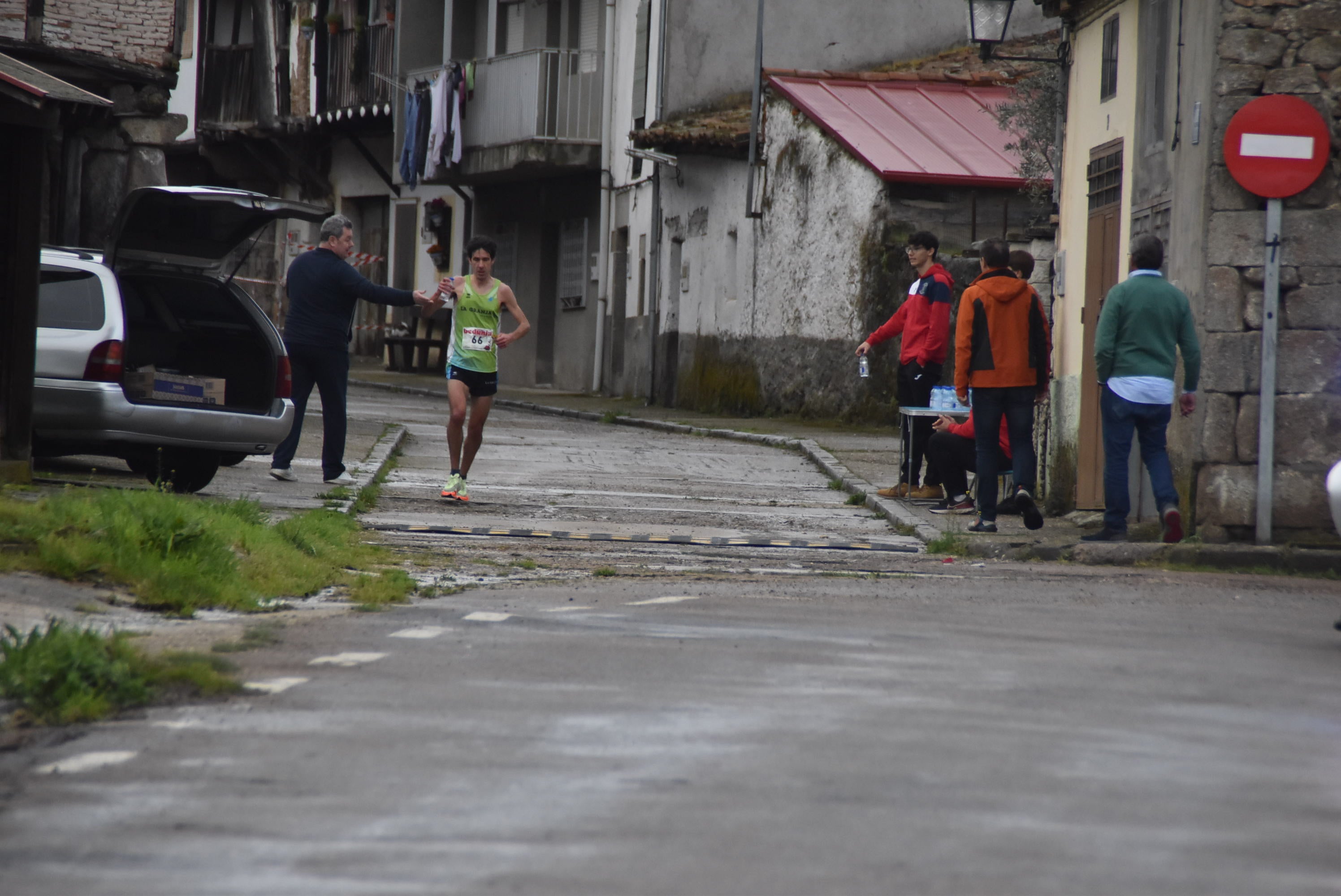 Dani Sanz y Ester Rodríguez ganan la Medio Maratón de Béjar