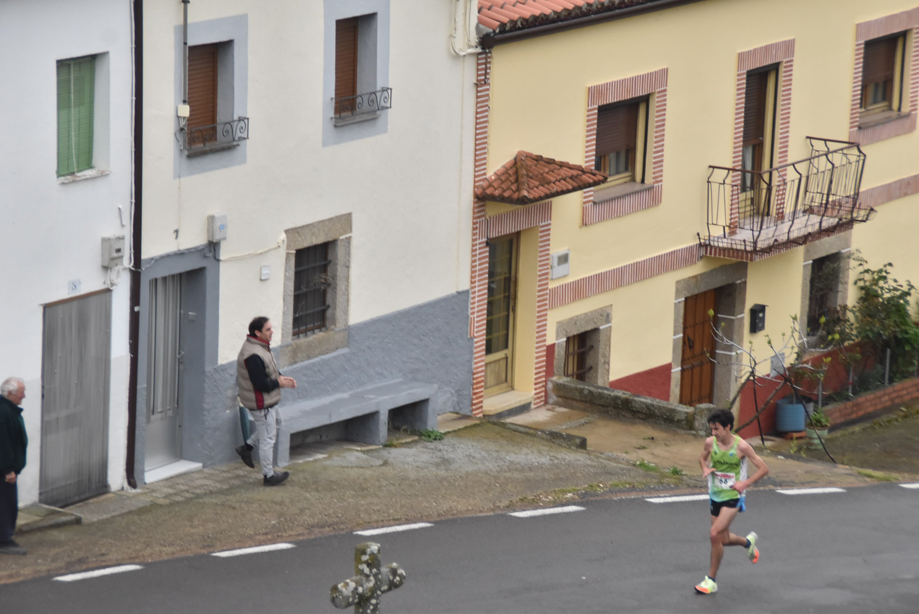 Dani Sanz y Ester Rodríguez ganan la Medio Maratón de Béjar