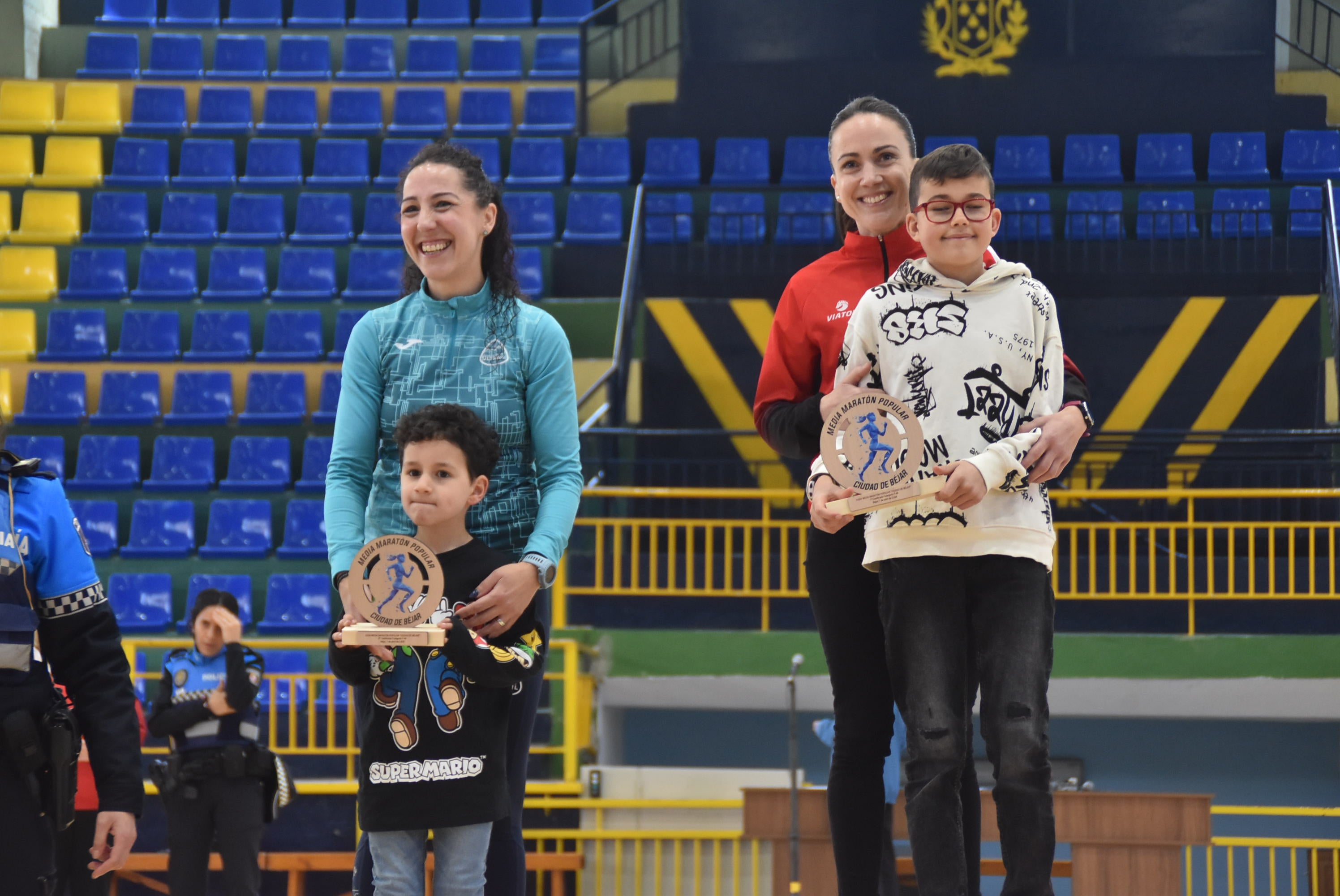 Dani Sanz y Ester Rodríguez ganan la Medio Maratón de Béjar