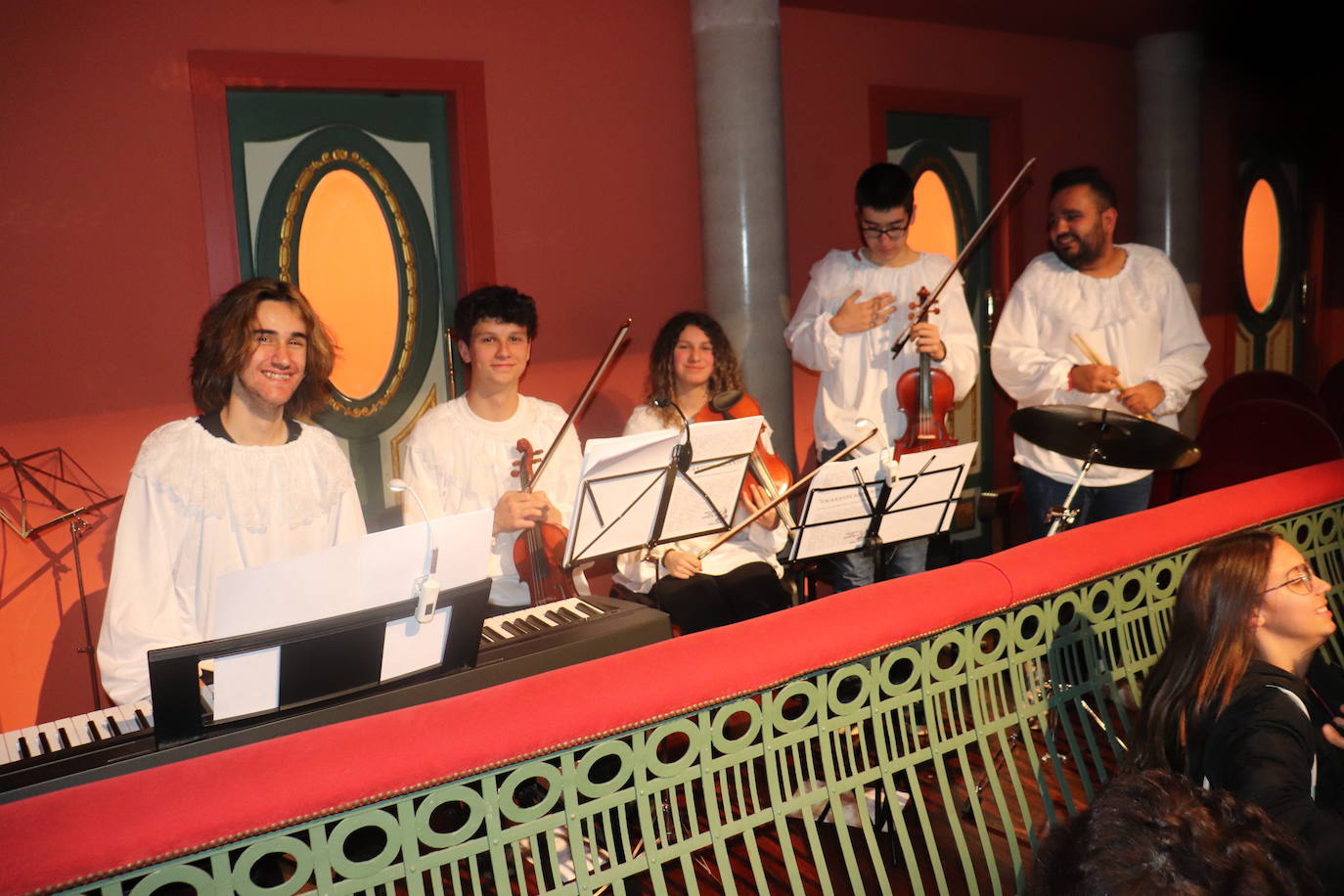 Carasses Teatro y El Duende de Lerma triunfan en el XXVI certamen nacional de teatro de Béjar