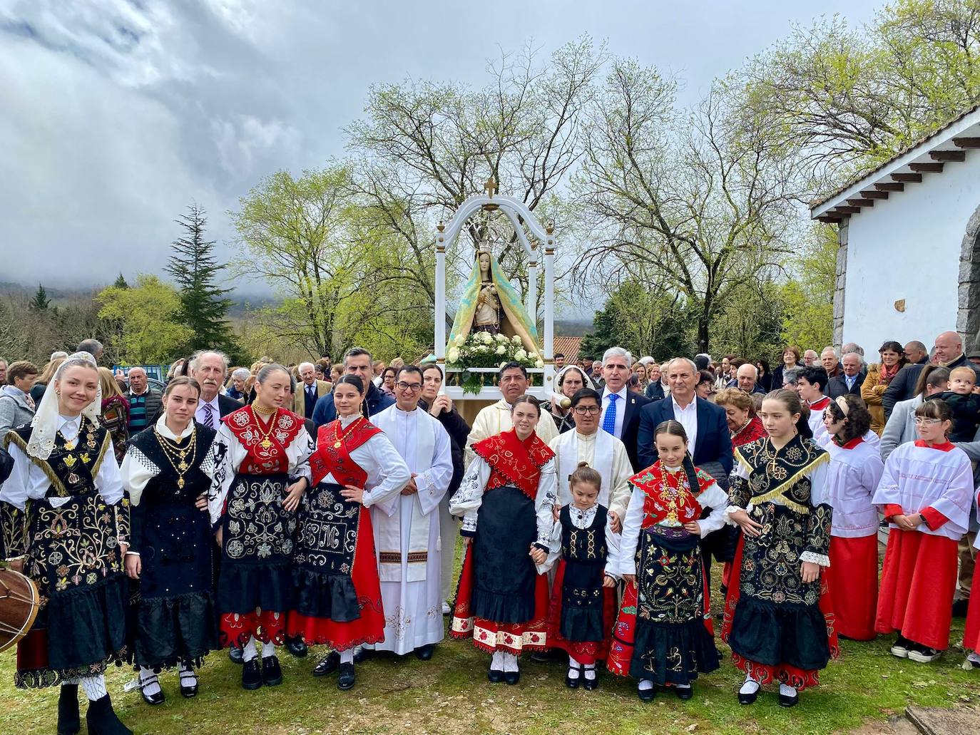 Linares de Riofrío cumple con la tradición y honra a la Virgen del Buen Suceso