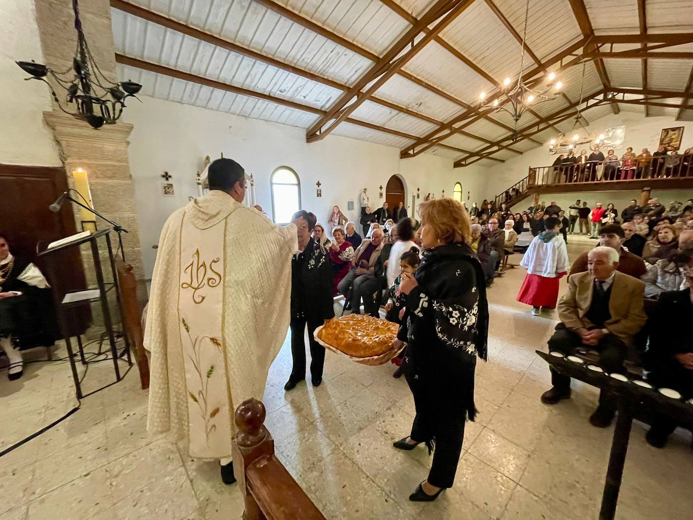 Linares de Riofrío cumple con la tradición y honra a la Virgen del Buen Suceso