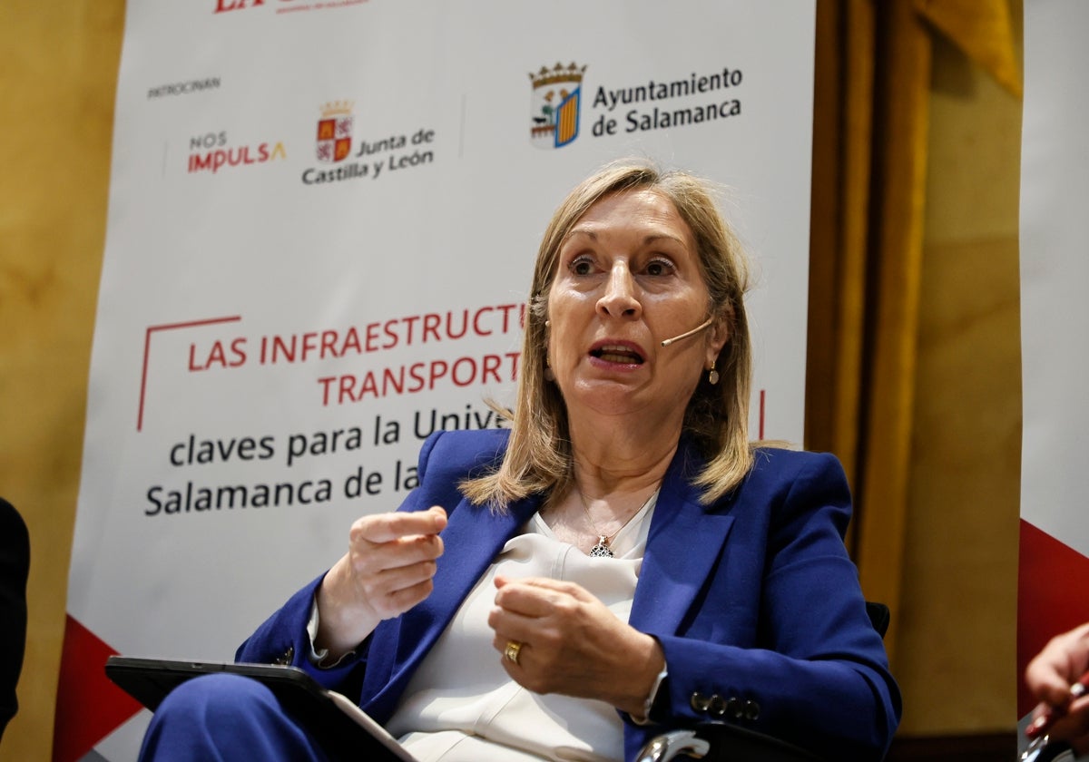 La exministra de Fomento, Ana Pastor, durante el Foro GACETA de Economía.