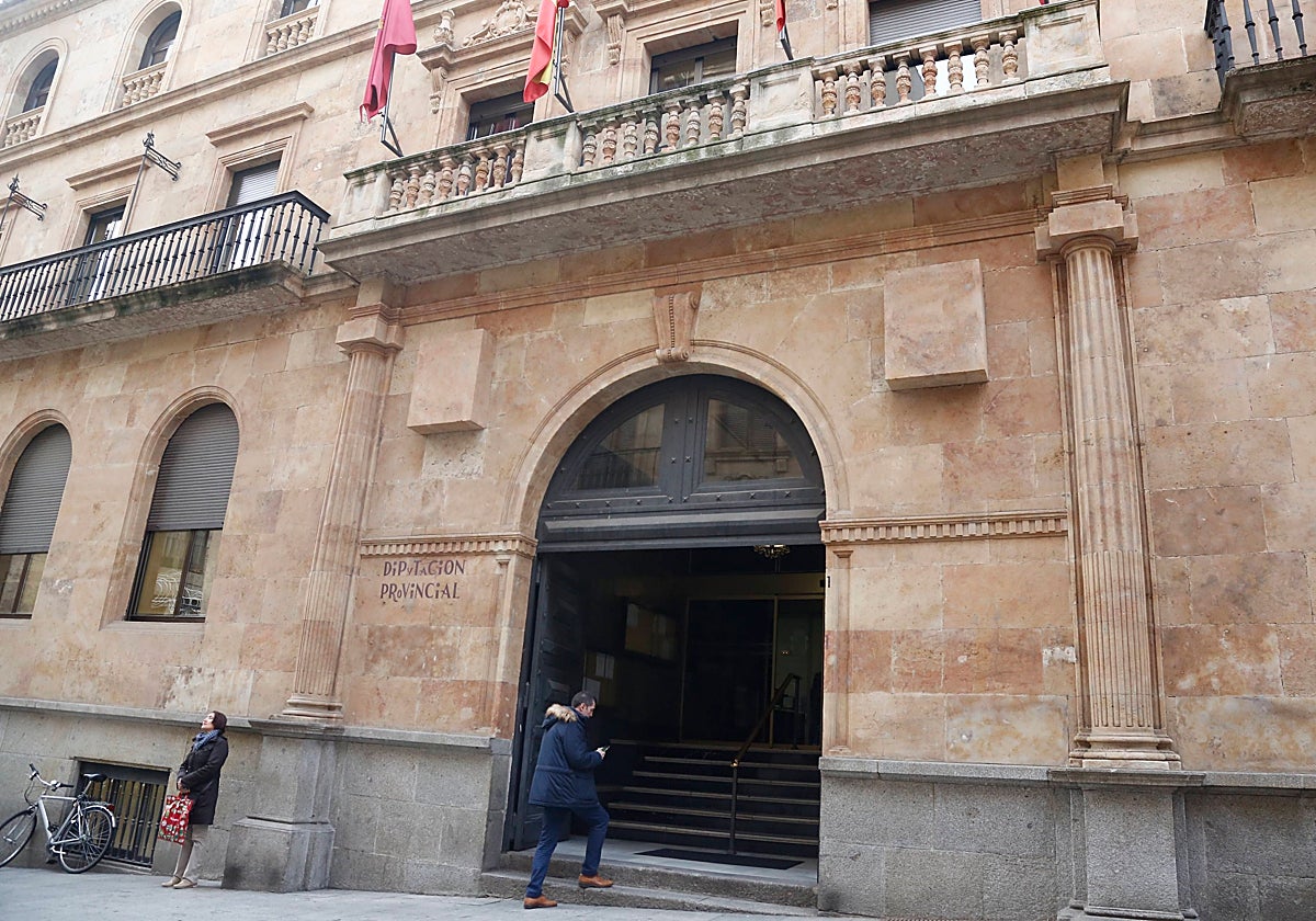 Entrada de la Diputación de