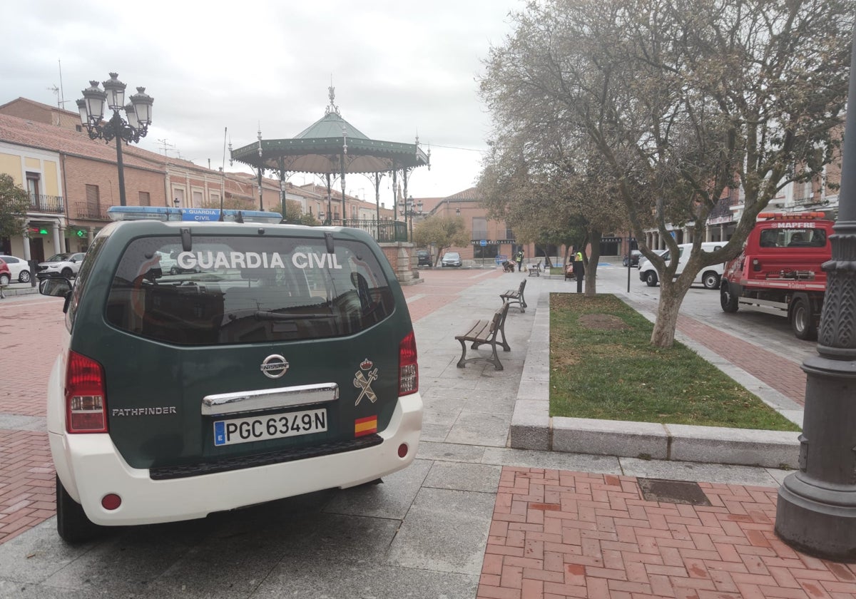 Patrulla de la Guardia Civil en Peñaranda.