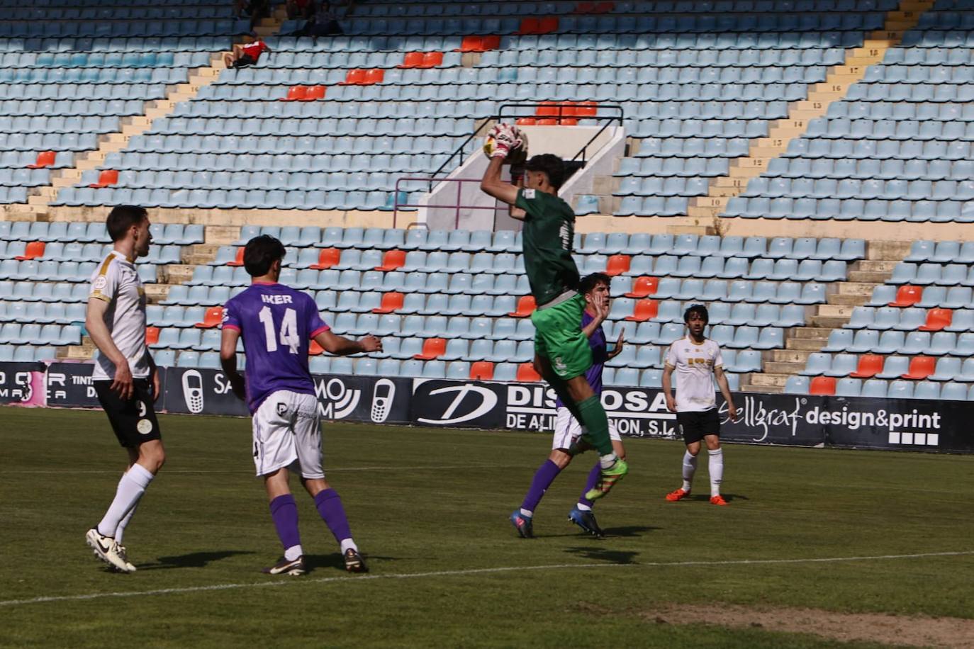 Las mejores imágenes de la victoria del Salamanca UDS al Palencia (2-0)