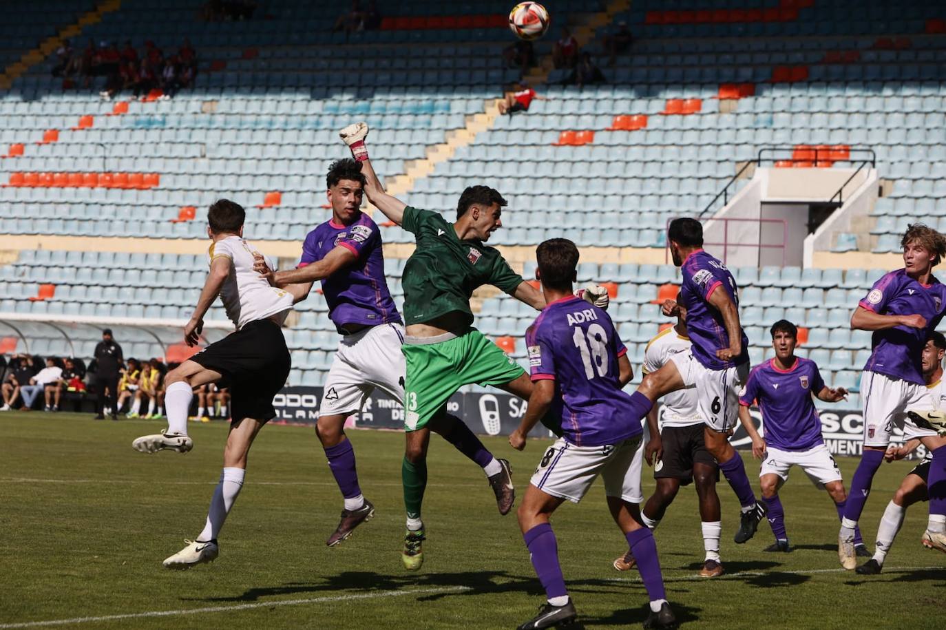 Las mejores imágenes de la victoria del Salamanca UDS al Palencia (2-0)