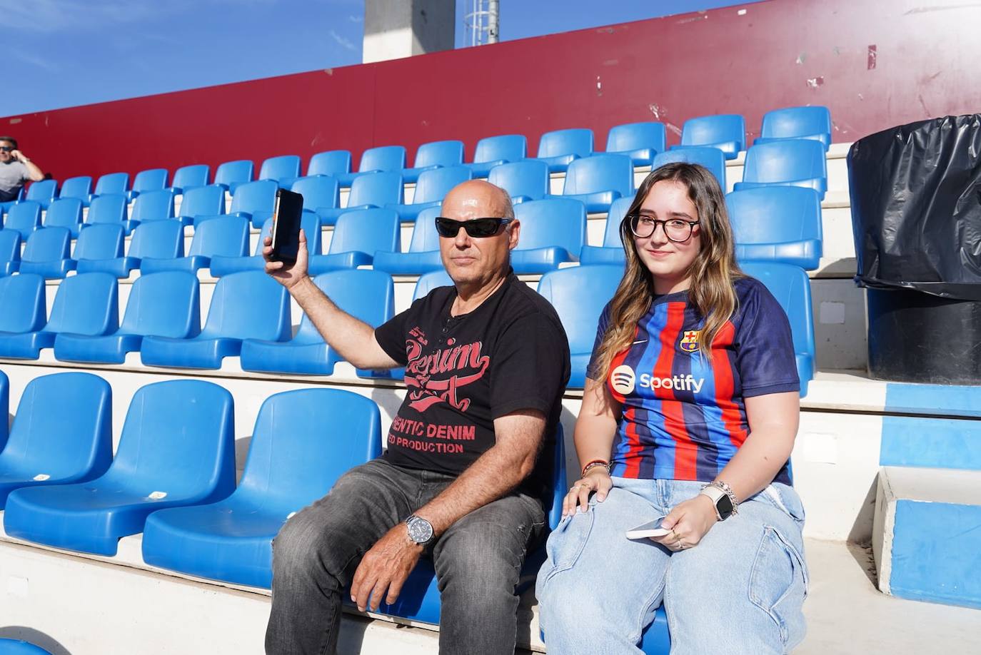 Búscate en la grada del Reina Sofía en el partido contra el Barça B