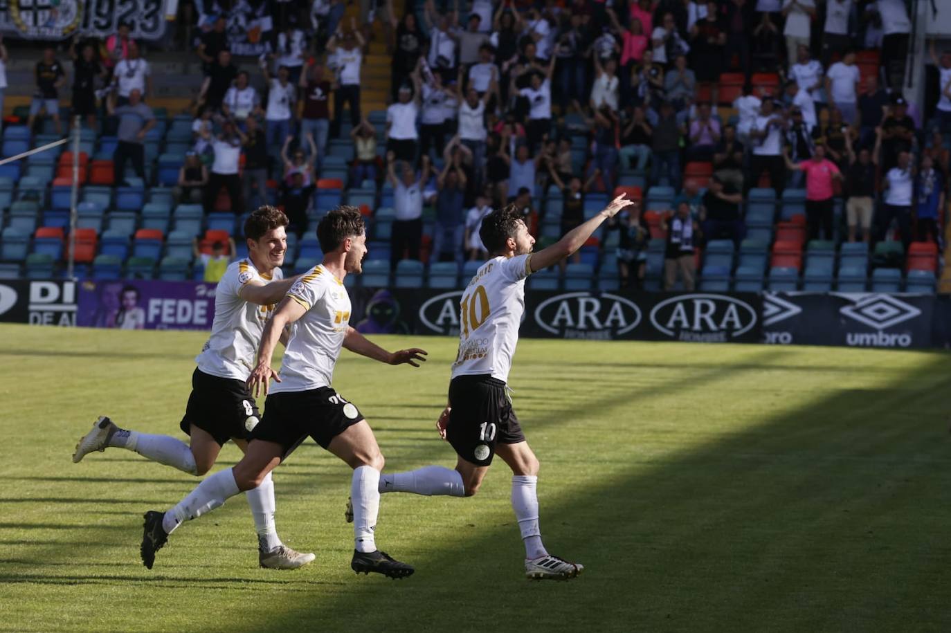 Las mejores imágenes de la victoria del Salamanca UDS al Palencia (2-0)