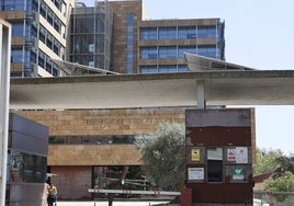 Entrada al edificio del Instituto Nacional de la Seguridad Social.