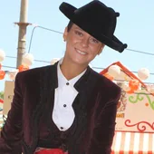 El look goyesco de Victoria Federica con el que arrasa en la Feria de Abril