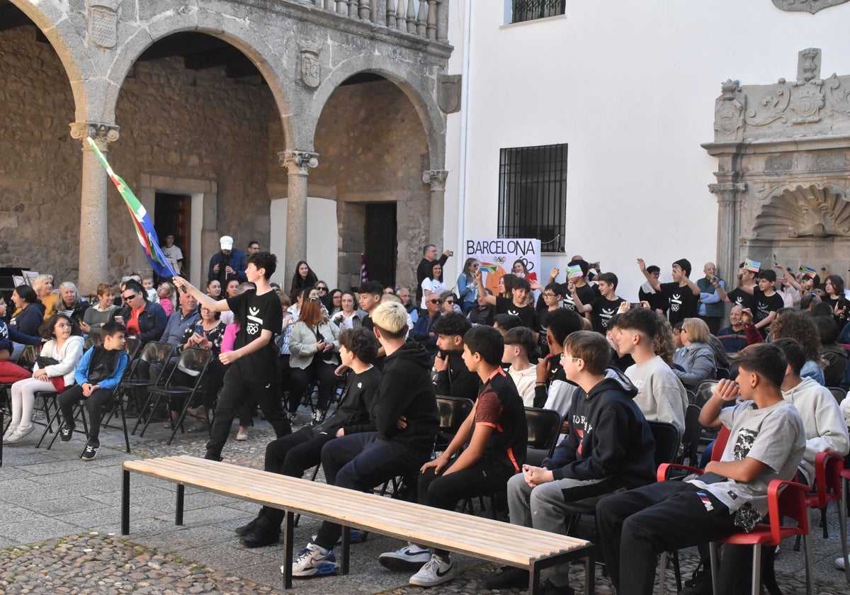 Recreación de las Olimpiadas en el instituto Ramón Olleros de Béjar