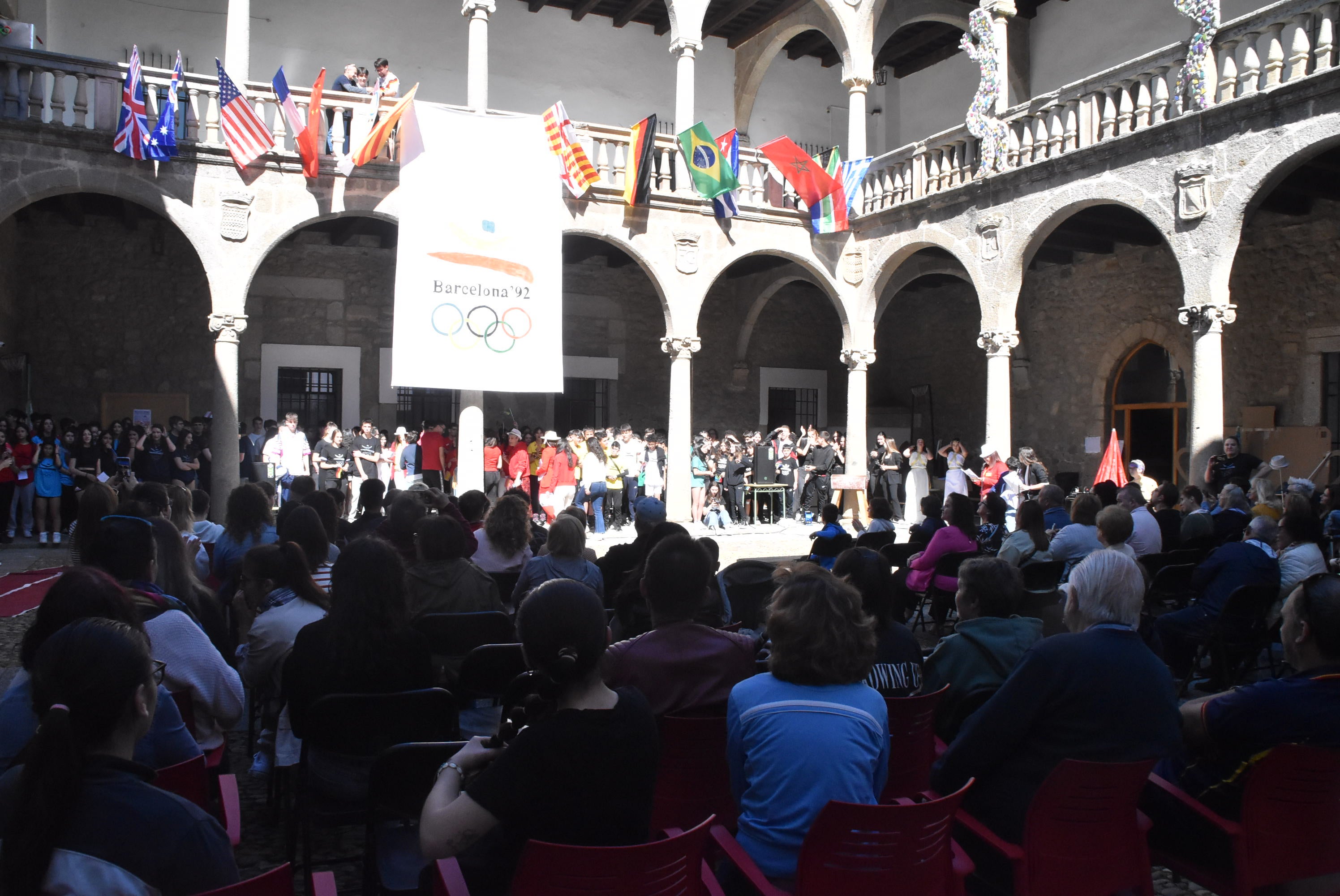 Recreación de las Olimpiadas en el instituto Ramón Olleros de Béjar