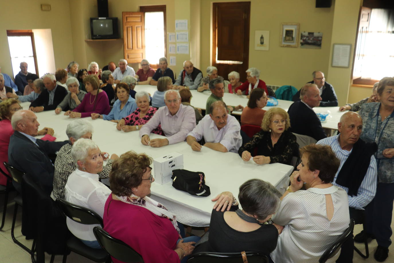 Los mayores de Candelario celebran los 31 años de vida de su asociación