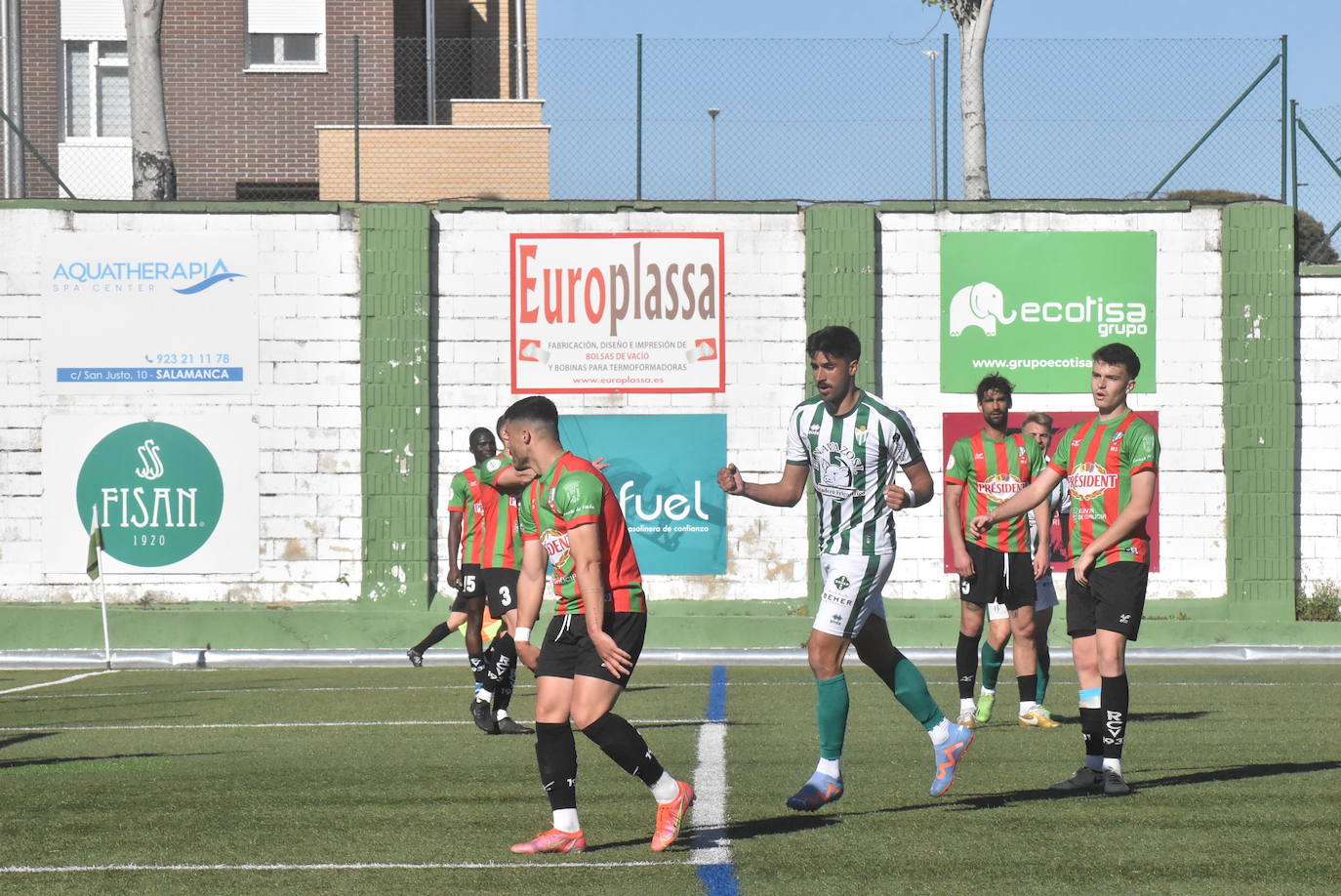 Explosión de alegría del Guijuelo tras clasificarse para el playoff