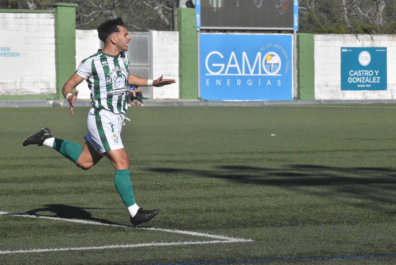 Explosión de alegría del Guijuelo tras clasificarse para el playoff