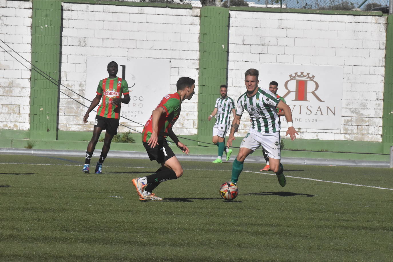 Explosión de alegría del Guijuelo tras clasificarse para el playoff