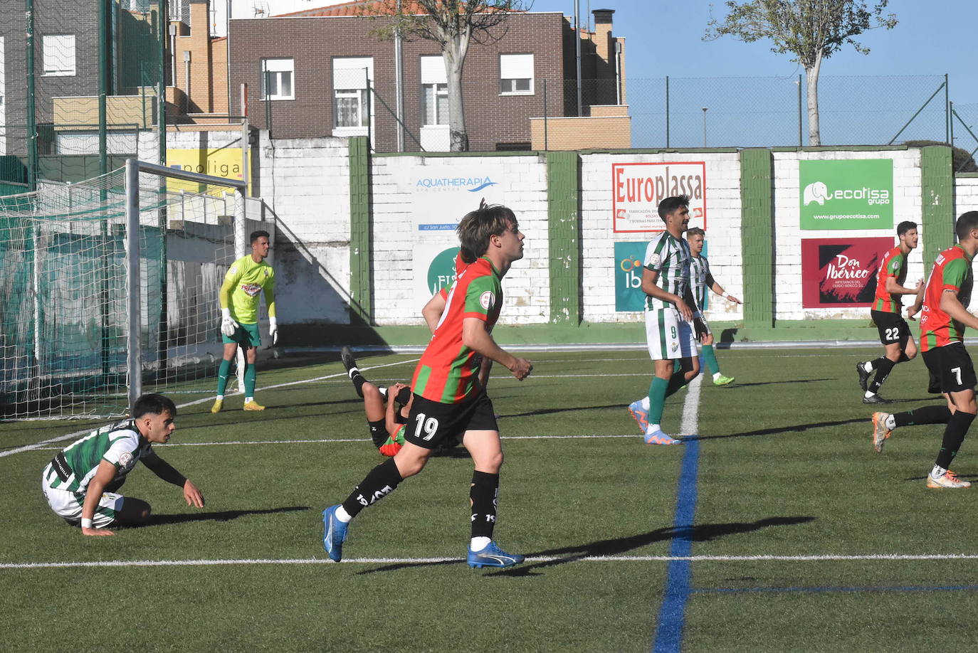 Explosión de alegría del Guijuelo tras clasificarse para el playoff